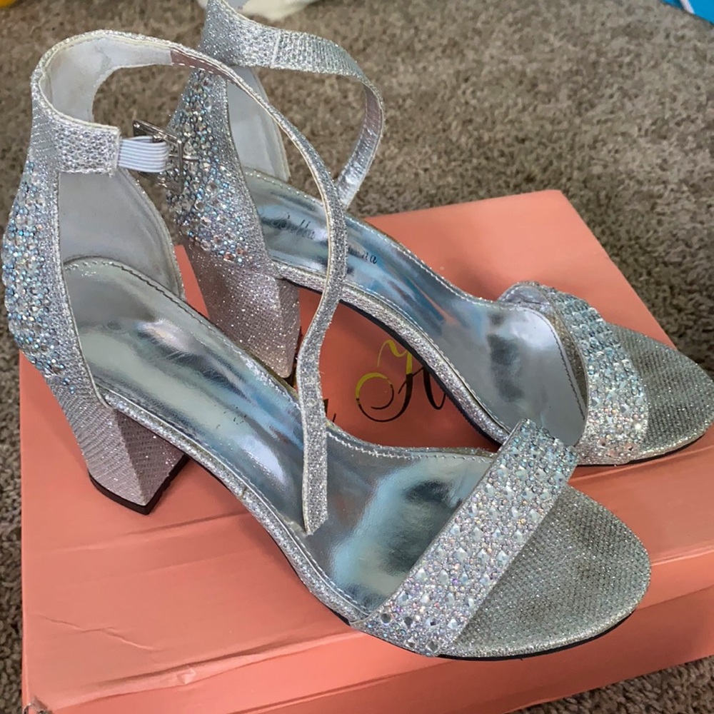 Prom shoes